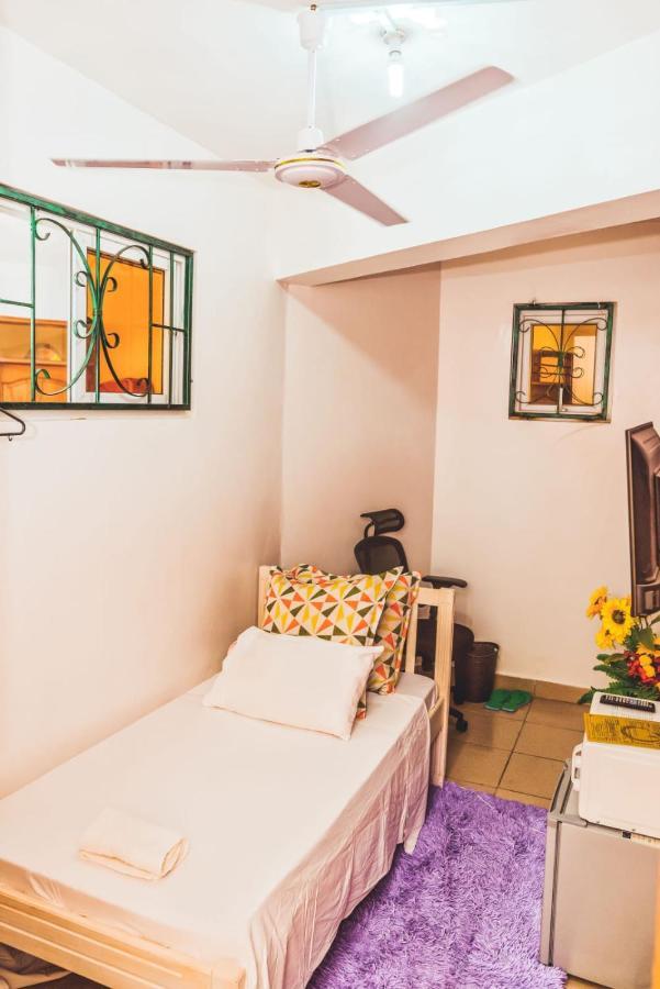 Beach Front Studio Apartment Nyali Beach Exterior foto