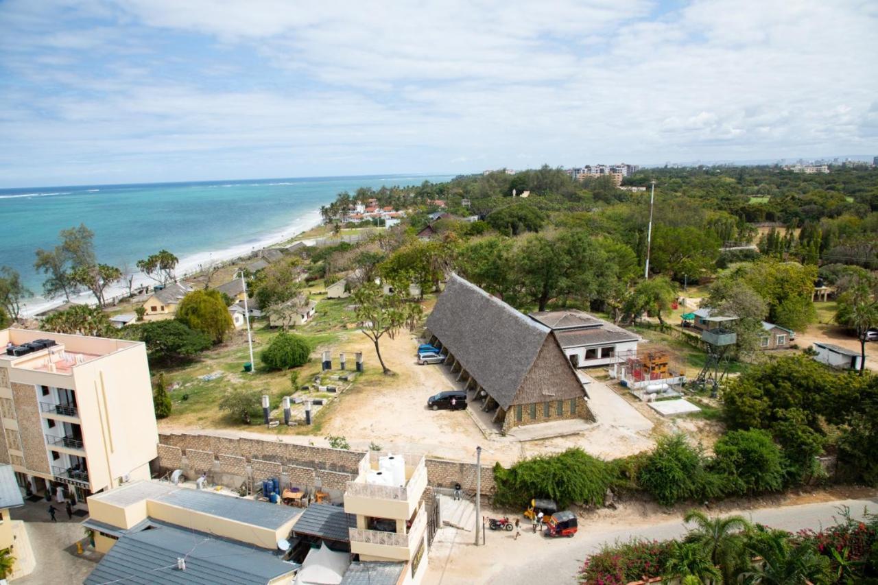 Beach Front Studio Apartment Nyali Beach Exterior foto
